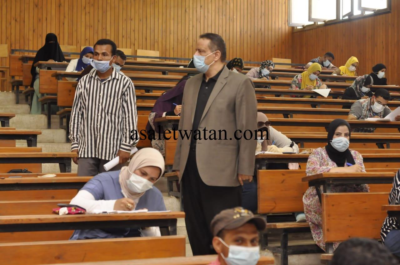 التعليم المدمج بـ “جامعة المنيا” يختتم الأسبوع الأول من الامتحانات وسط إجراءات احترازية مشددة