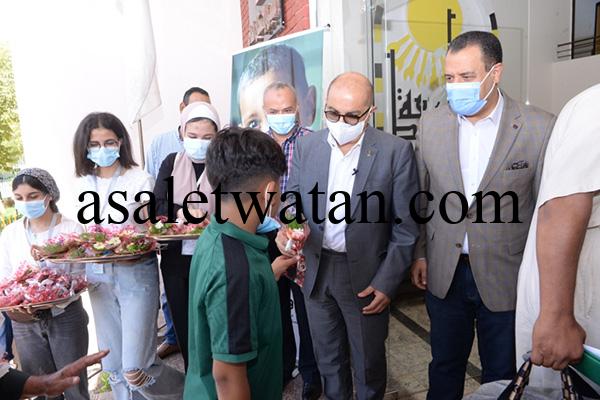 رئيس جامعة أسيوط يستقبل 30 طفلاً ليبيًا في أول أيام انطلاق قافلة “عملية الابتسامة”