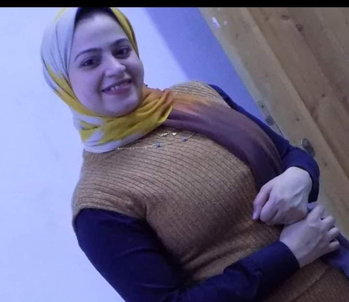 بوسى ابنة المنيا تتألق فى النقاشة والرسم على الحوائط