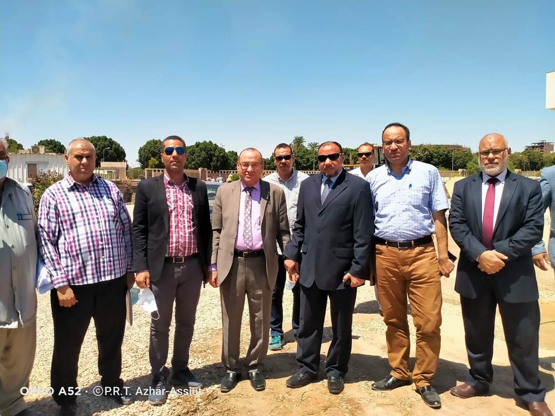 جامعة الأزهر ووزارة التخطيط يجتمعون مع ممثلي شركة الإنتاج الحربي لمتابعة أعمال الإنشاءات بالمستشفى الجامعي بأسيوط