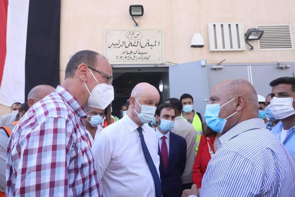 وزير النقل والسفير الإسباني بالقاهرة في جولة تفقدية بمحطتي الإسكندرية وسيدي جابر