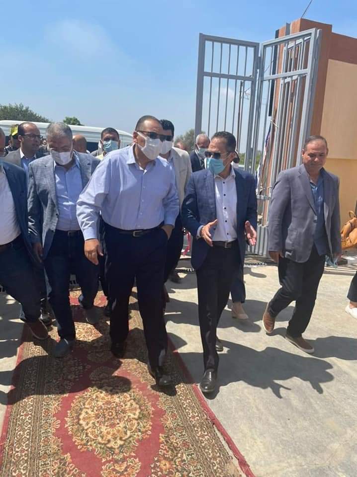 وزير التنمية المحلية يعلن تسليم المحطة الوسيطة الثابتة بالإبراهيمية بمحافظة الشرقية