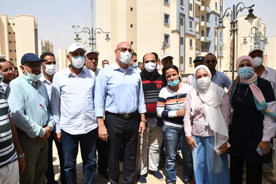 وزير التنمية المحلية ومحافظ بورسعيد يتفقدان مصنع “بيراميدز” لإنتاج إطارات السيارات  