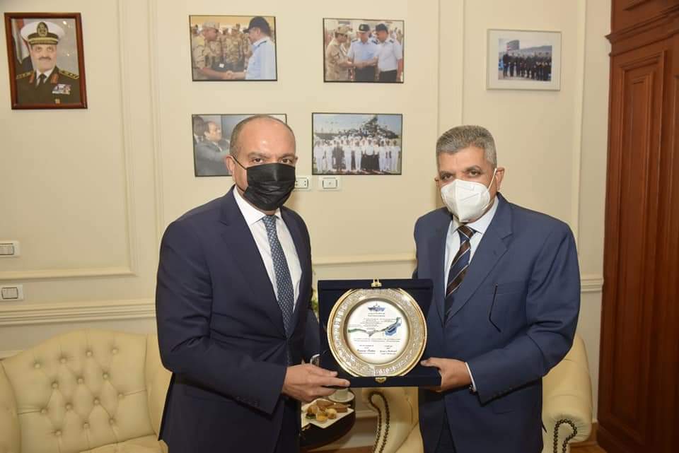 الفريق أسامة ربيع يلتقي سفير المملكة الأردنية الهاشمية لبحث سبل التعاون المشترك