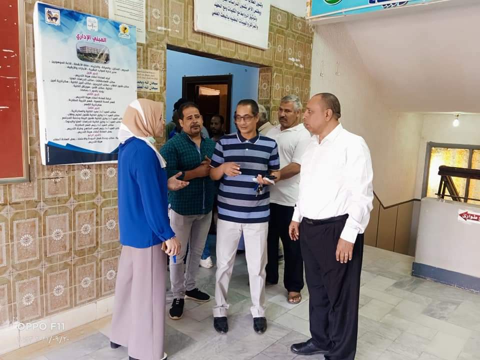 عميد تربية المنيا يتابع أعمال الصيانة والتجديدات بمباني الكلية.