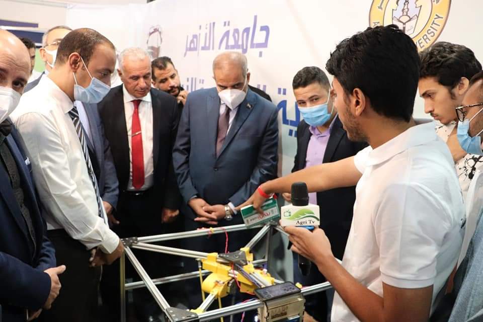رئيس جامعة الأزهر يشيد بجهود كلية الهندسة الزراعية، مؤكدًا أنها تسهم في بناء الوطن وتحقيق التنمية المستدامة
