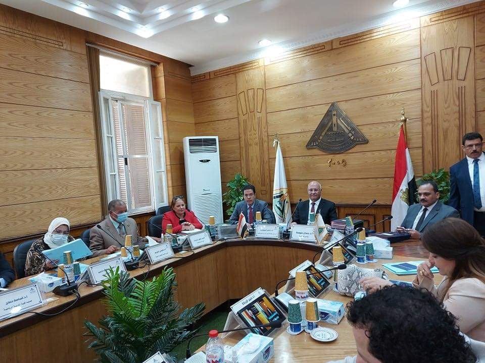 مجلس جامعة بنها يستعرض مشروع مركز تدريب وإبداع مصر الرقمية