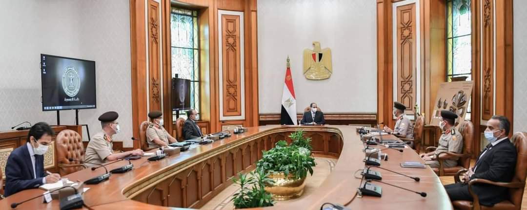 “السيد الرئيس عبد الفتاح السيسي يتابع الموقف التنفيذي لعدد من المنشآت بالعاصمة الإدارية الجديدة، خاصةً التصميمات الداخلية لمبنى مسجد مصر وما يضمه من قاعات