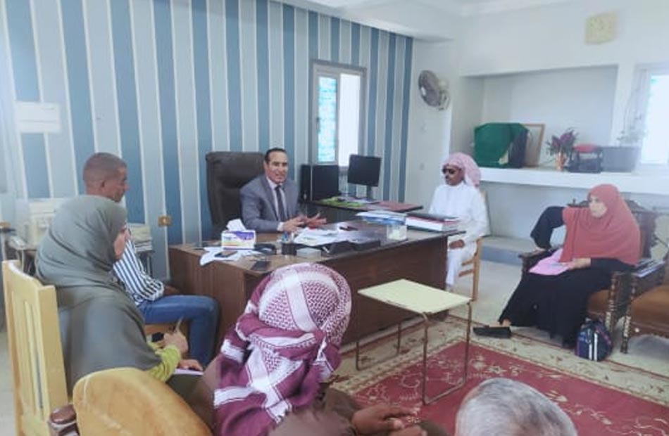 مدير الزراعة بجنوب سيناء يلتقي المزارعين لمناقشة مشاكلهم
