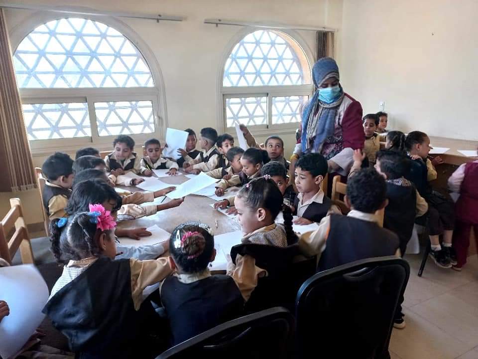ورشة فنية للأطفال بثقافة الزعيم بأسيوط  