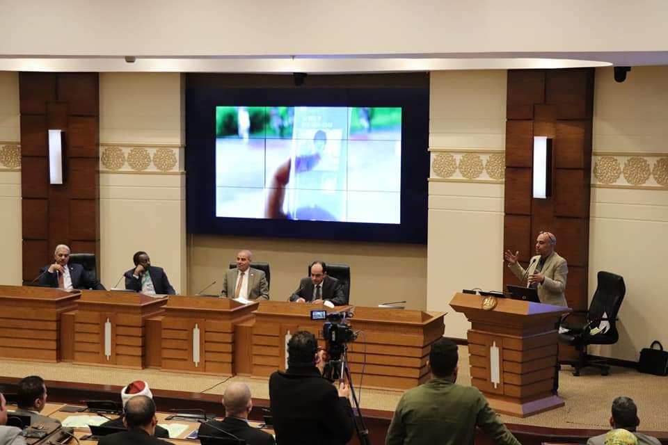 أمين عام المجلس الأعلى للجامعات يشيد بجهود جامعة الأزهر في التصدي للقضايا الحياتية