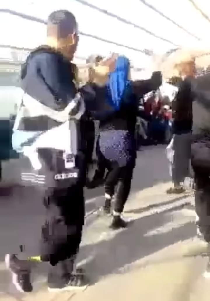 بالفيديو عزة مصطفى لـ معلمة المنصورة: مش ذنبك إن فيه مرضى نفسيين في مجتمعنا «إحنا في خطر»..