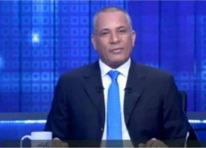 بالفيديو أحمد موسى يبكي على الهواء مباشرة حزنا على ياسر رزق..