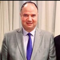” أتعشُق اُلعينُ أُم اُلقلبُ” قصيدة للشاعر الأستاذ الدكتور خالد جمال.