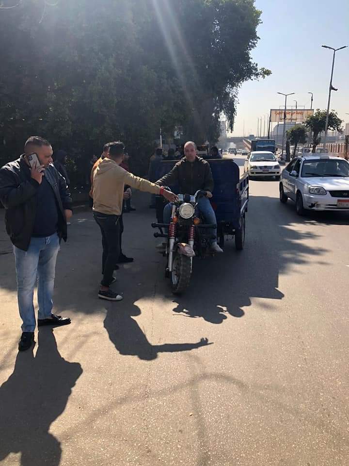 التحفظ علي ٢٠ مركبه توك توك وتروسيكل وحملات إشغالات مكبرة بجنوب الجيزة