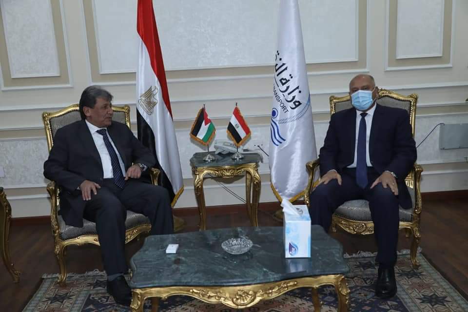وزير النقل المصري يلتقي نظيره الأردني لبحث التعاون المشترك في مجال السكك الحديدية والنقل البحري