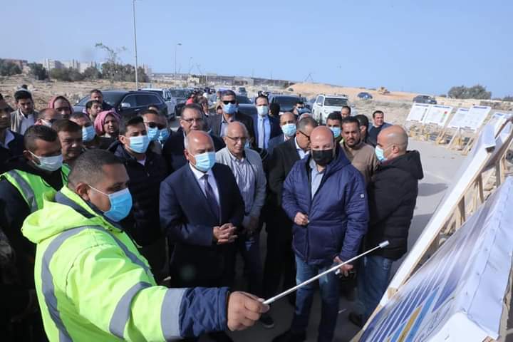 وزير النقل يتفقد مشروع تطوير وتوسعة طريق وادي النطرون العلمين
