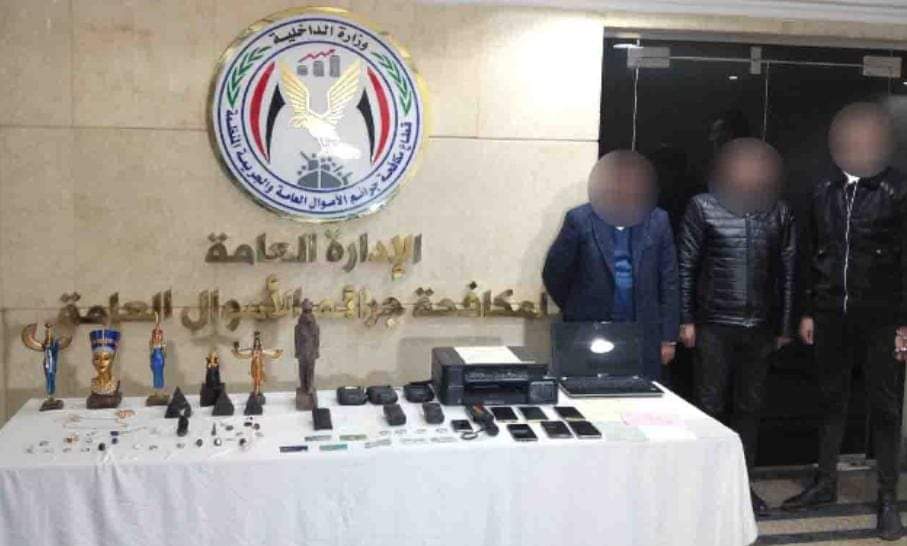 القبض على عصابة النصب على المواطنين بالآثار المقلدة والإتجار غير المشروع فى النقد الأجنبى