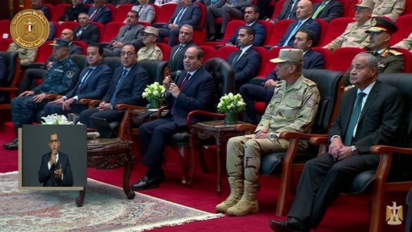 الرئيس السيسي: جهاز مشروعات الخدمة الوطنية ملتزم بقواعد المنافسة العادلة