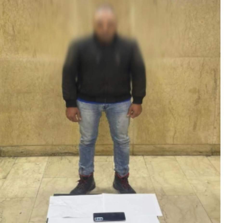 مدرب نادٍ مزيف يوهم طالب بتدريبه ويستولي علي هاتفه المحمول