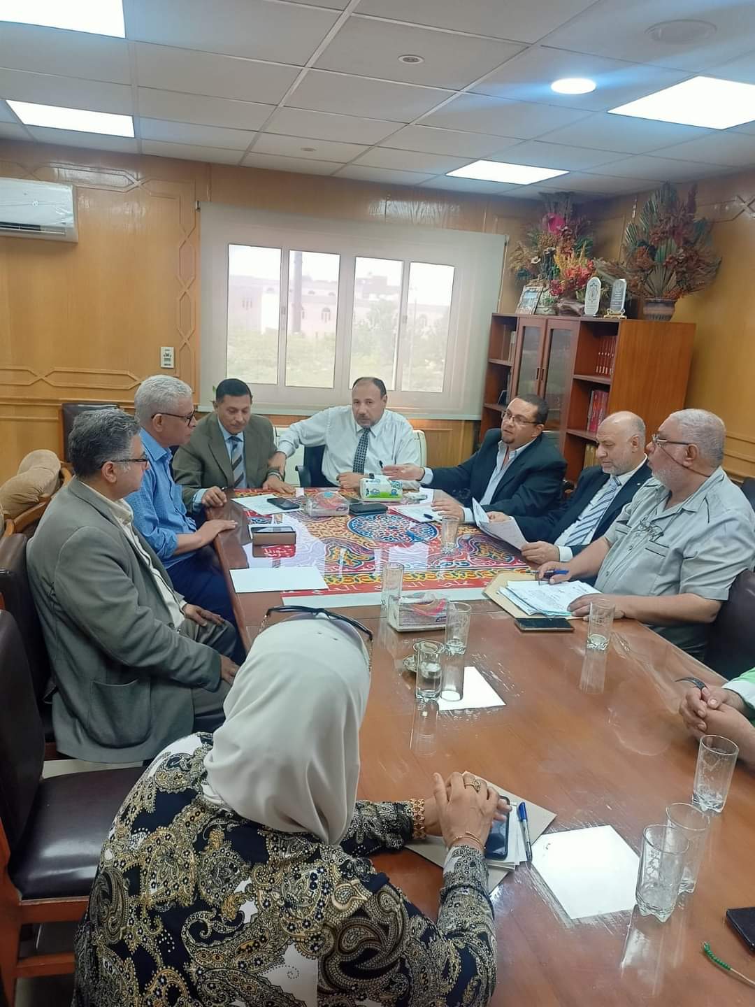 “عبدالمالك” يلتقى بلجنة الشئون الهندسية والمركز الهندسي للوقوف على جاهزية المشروعات والصيانات الجارية بفرع الوجه القبلي”