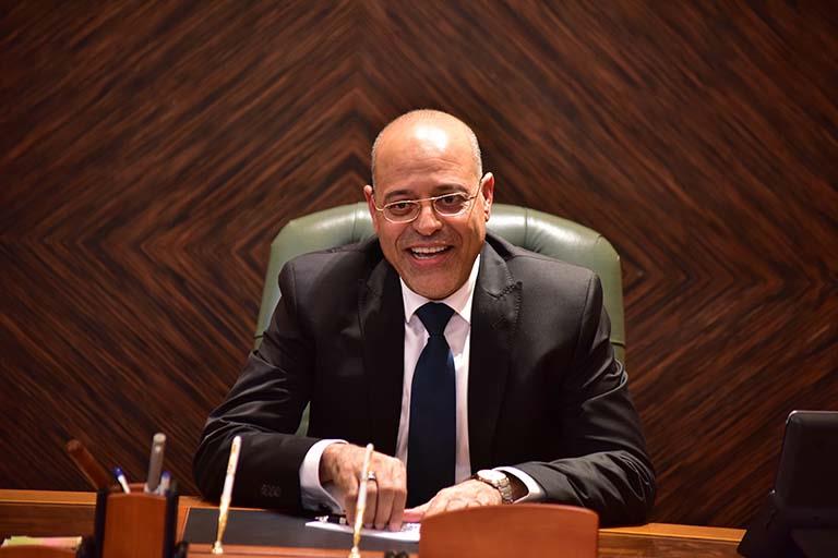 برواتب تصل لـ 9 آلاف جنيه.. وزارة العمل تعلن عن وظائف جديدة للشباب