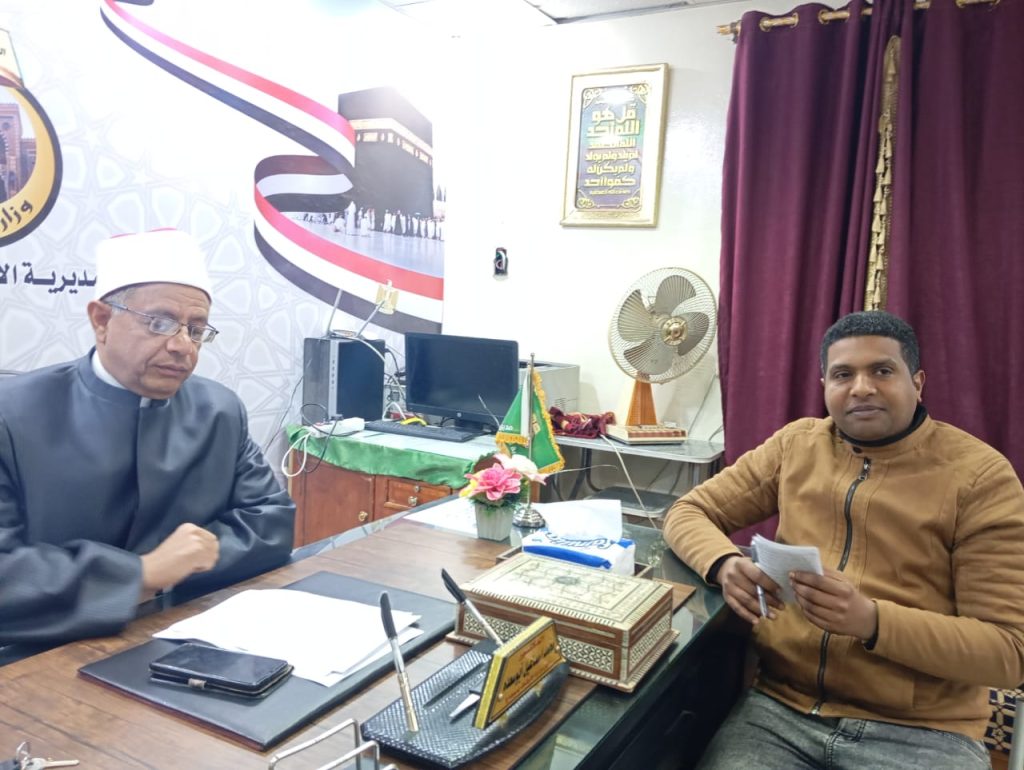الأستاذ أحمد علي البدري الدكتور محمد أبو سعده وكيل أوقاف سوهاج