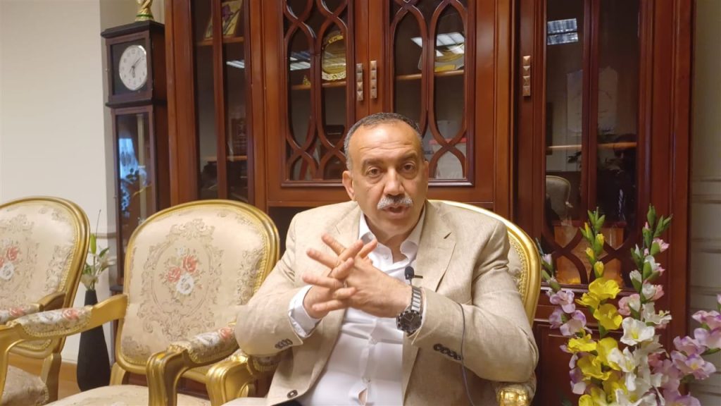 محافظ أسيوط